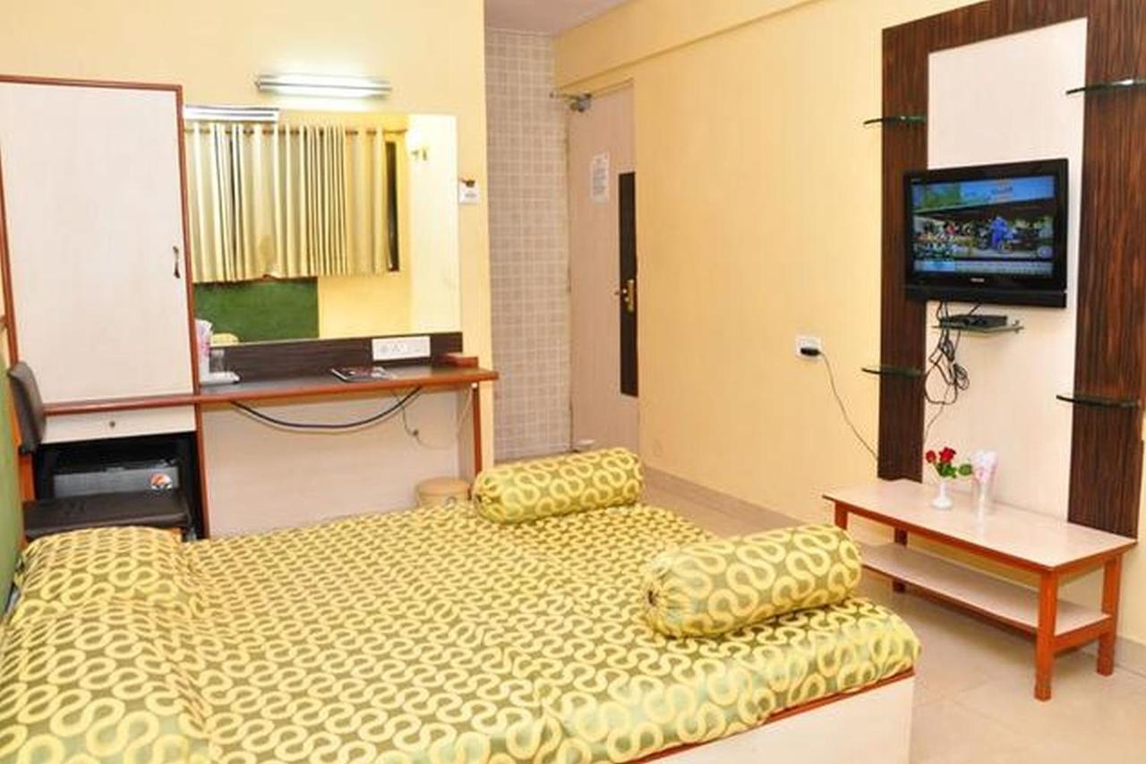 Hotel Siddhartha ムンバイ エクステリア 写真