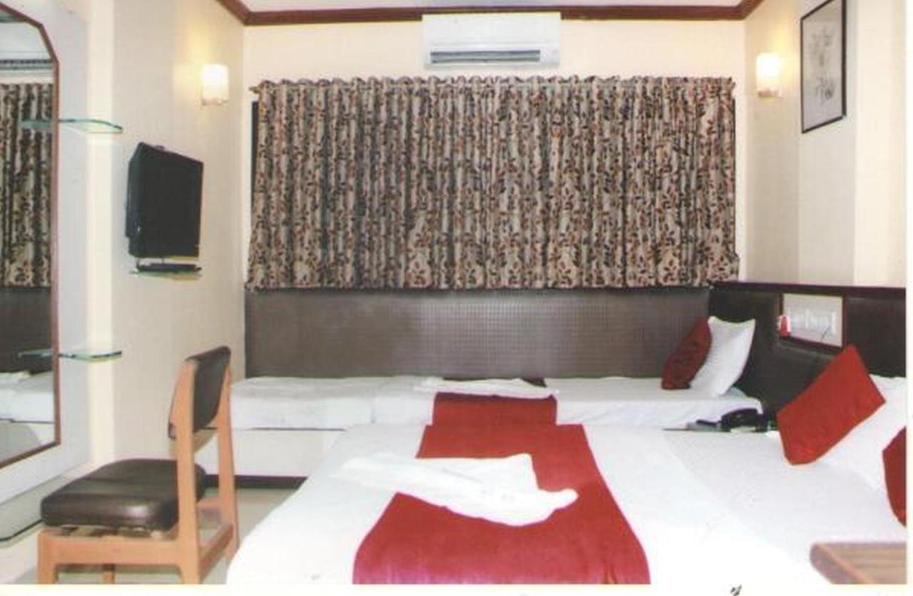 Hotel Siddhartha ムンバイ エクステリア 写真