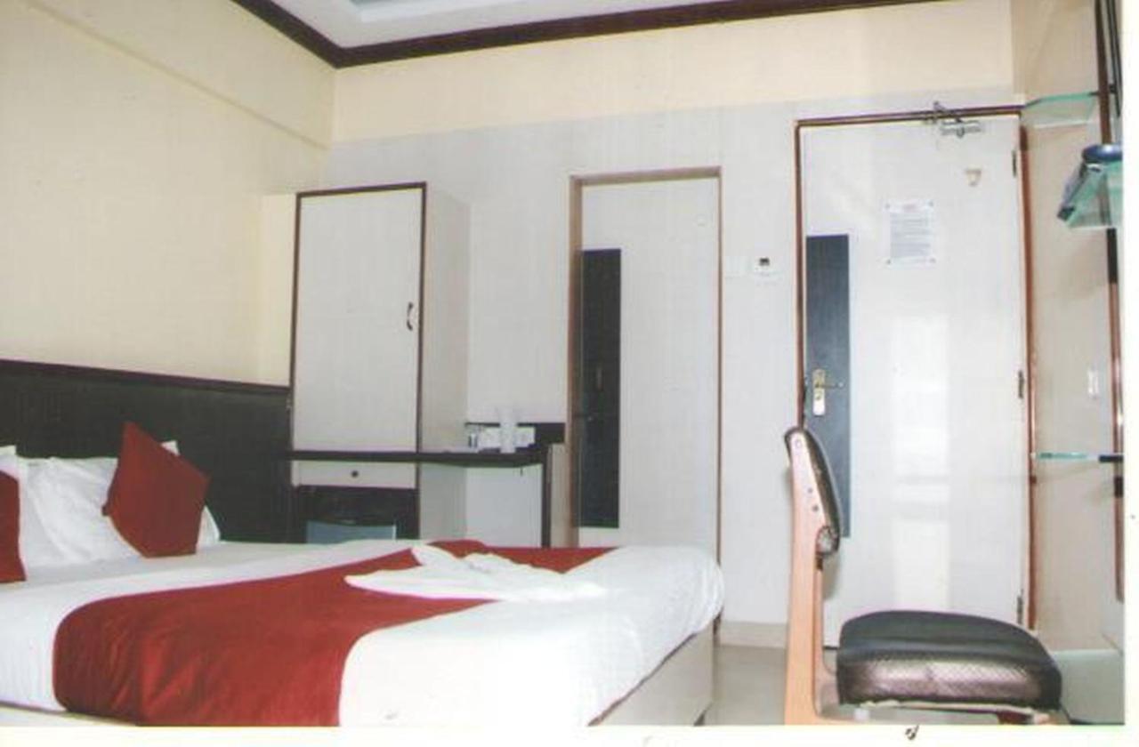 Hotel Siddhartha ムンバイ エクステリア 写真