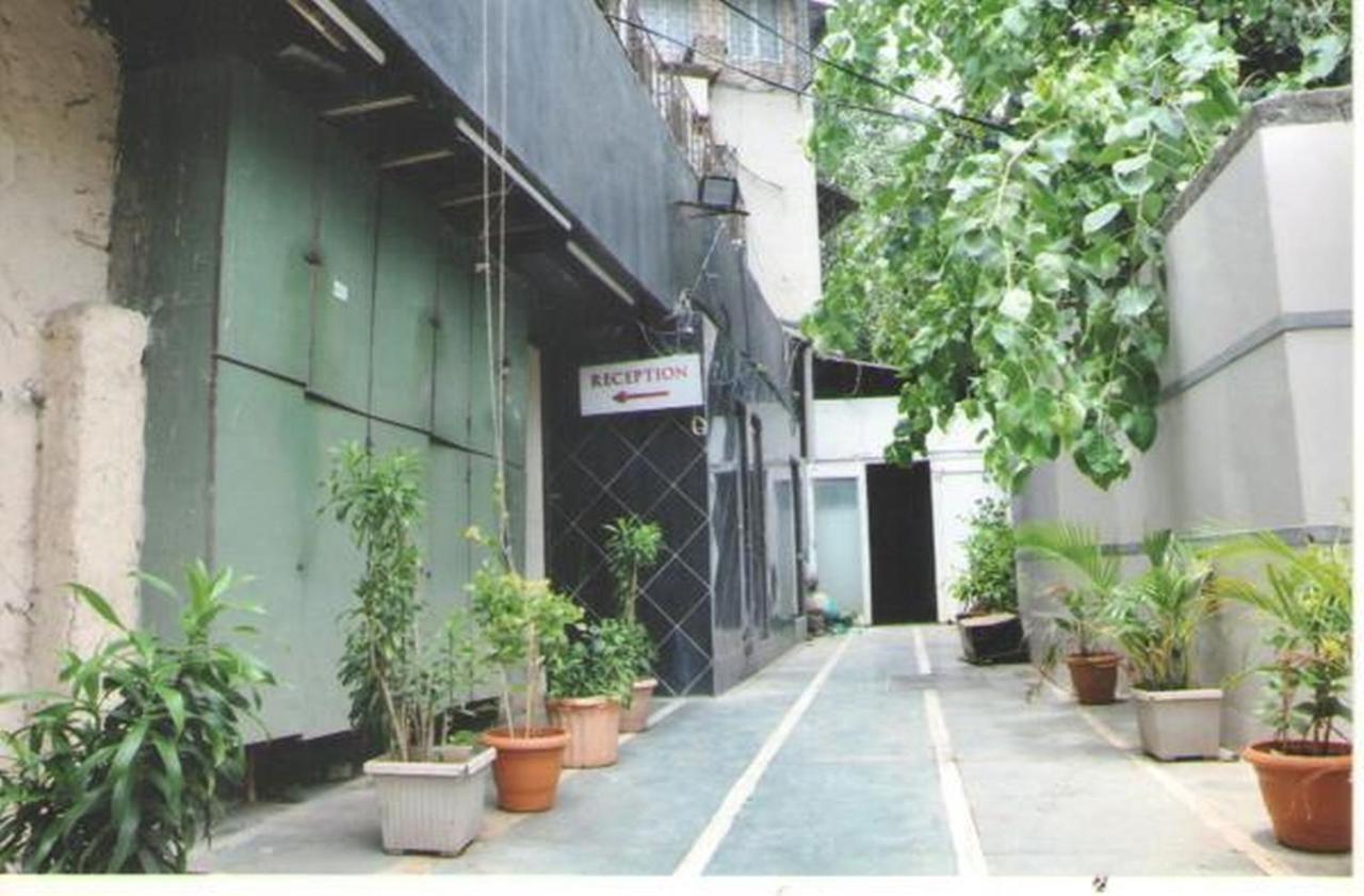 Hotel Siddhartha ムンバイ エクステリア 写真